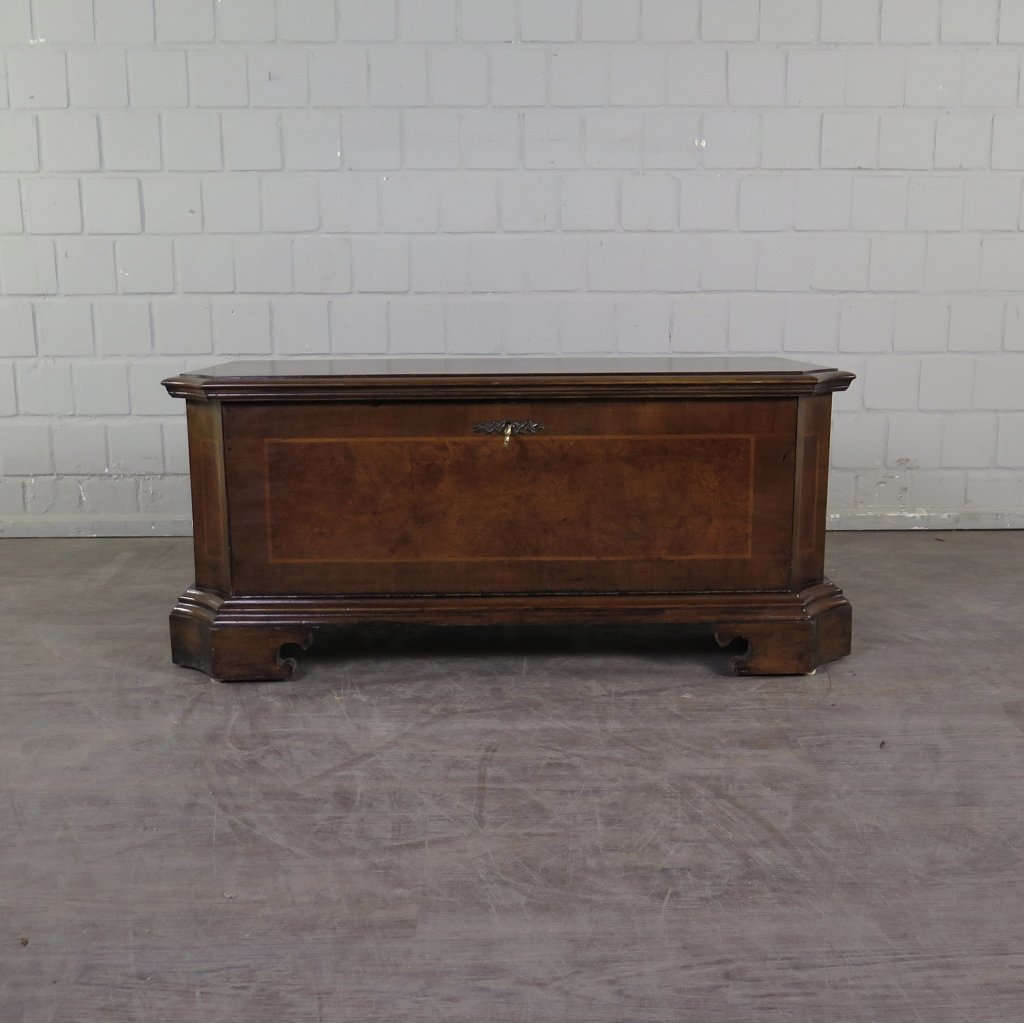 TV-Schrank TV-Möbel Neubarock Nussbaum 0,99 m