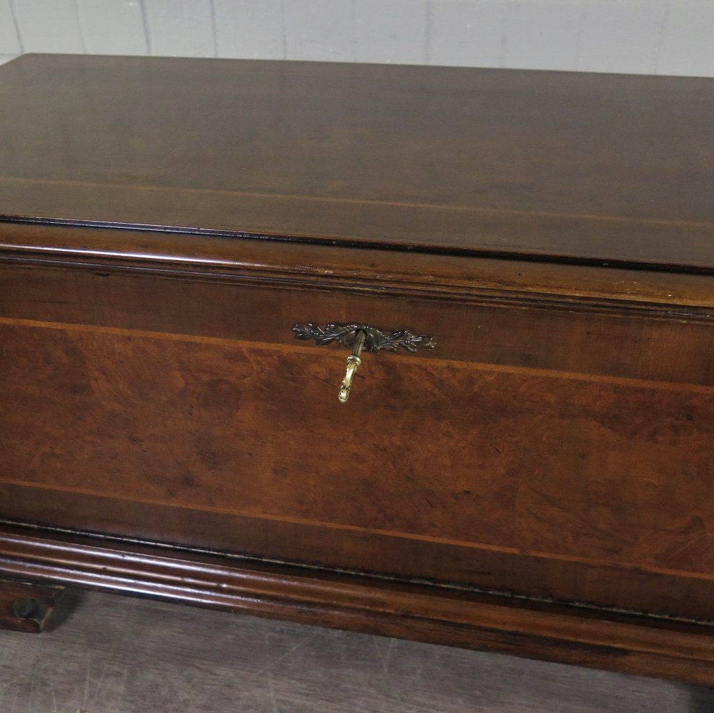 TV-Schrank TV-Möbel Neubarock Nussbaum 0,99 m