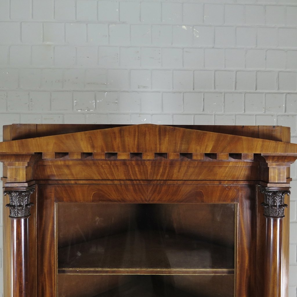 Eckschrank Eckvitrine Biedermeier 1815 Mahagoni