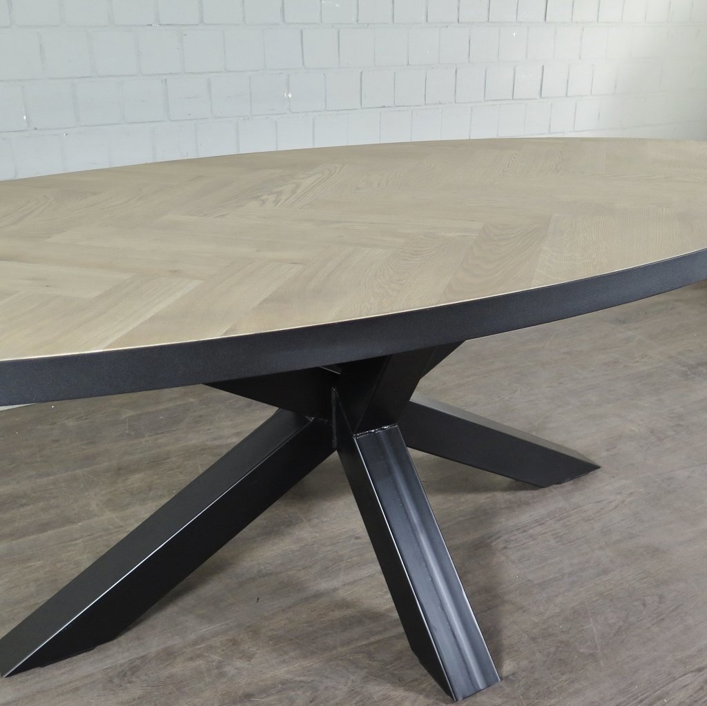 Esstisch Tisch Eiche Oval 2,40 m x 1,10 m