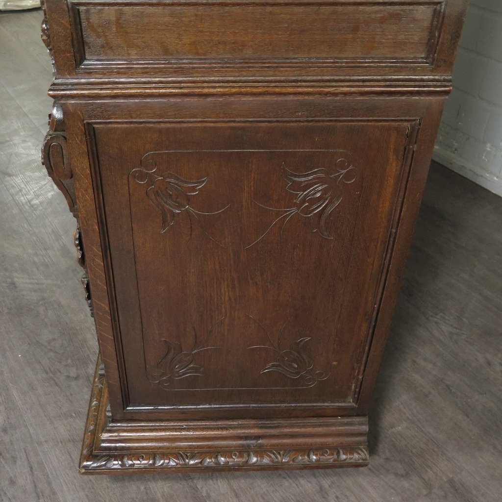 Buffetschrank Jagdschrank Gründerzeit 1880 Eiche
