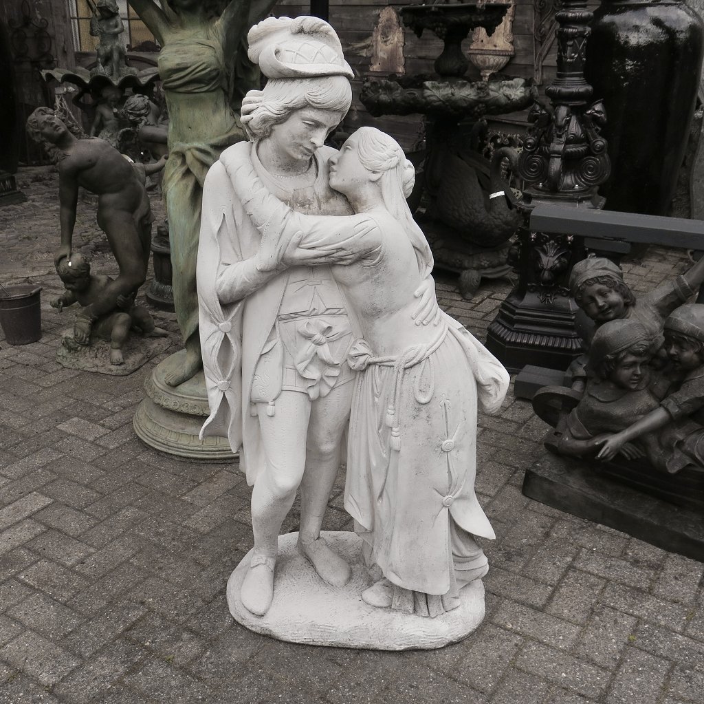 Dekoration Skulptur Beton Liebespaar Mittelalter 1,40 m