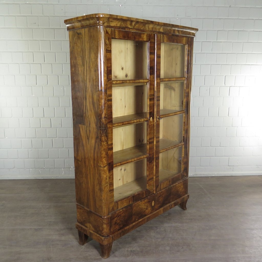 Vitrine Bücherschrank Biedermeier 1840 Nussbaum