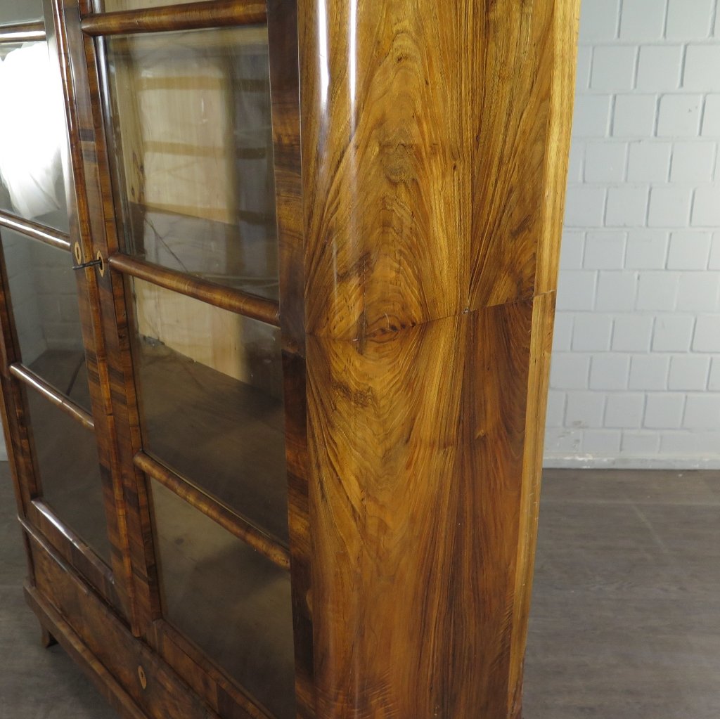 Vitrine Bücherschrank Biedermeier 1840 Nussbaum