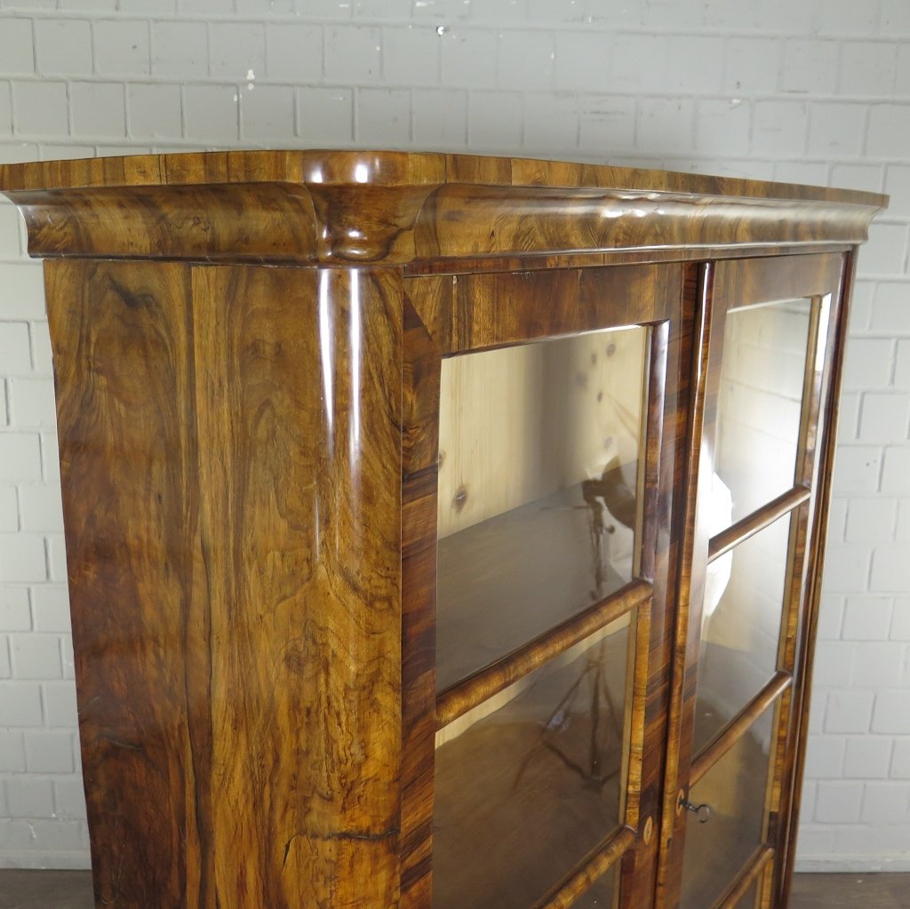 Vitrine Bücherschrank Biedermeier 1840 Nussbaum