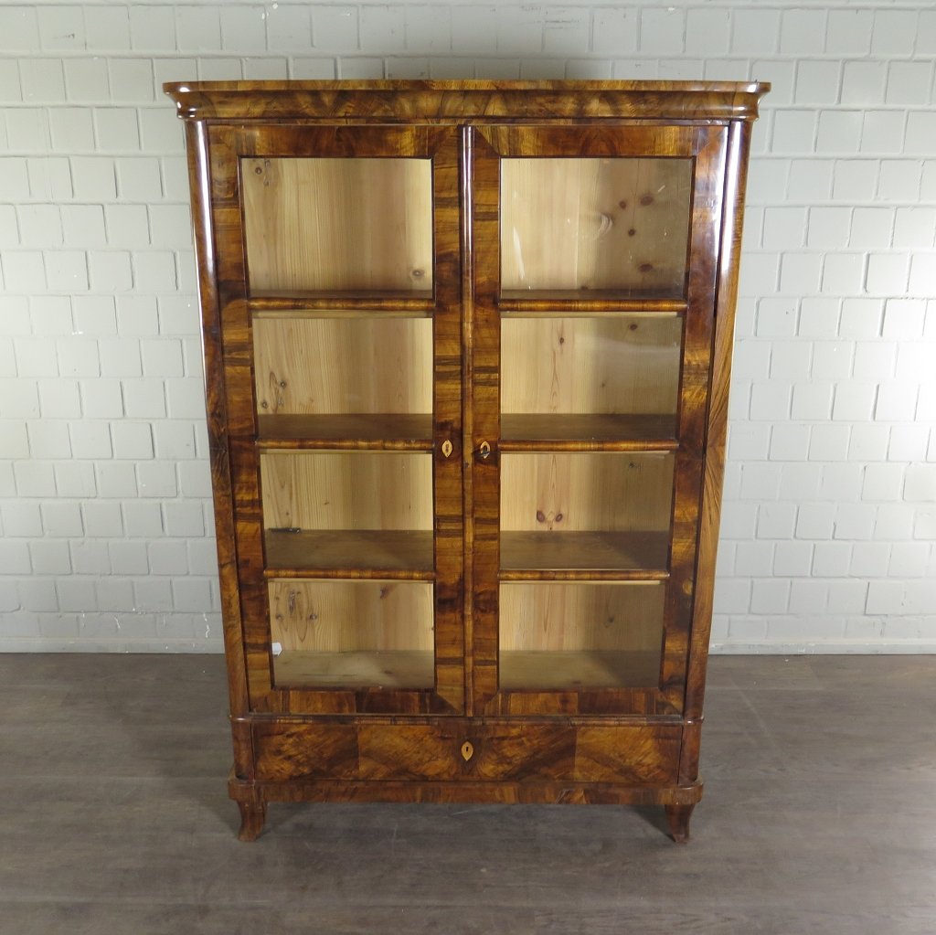 Vitrine Bücherschrank Biedermeier 1840 Nussbaum