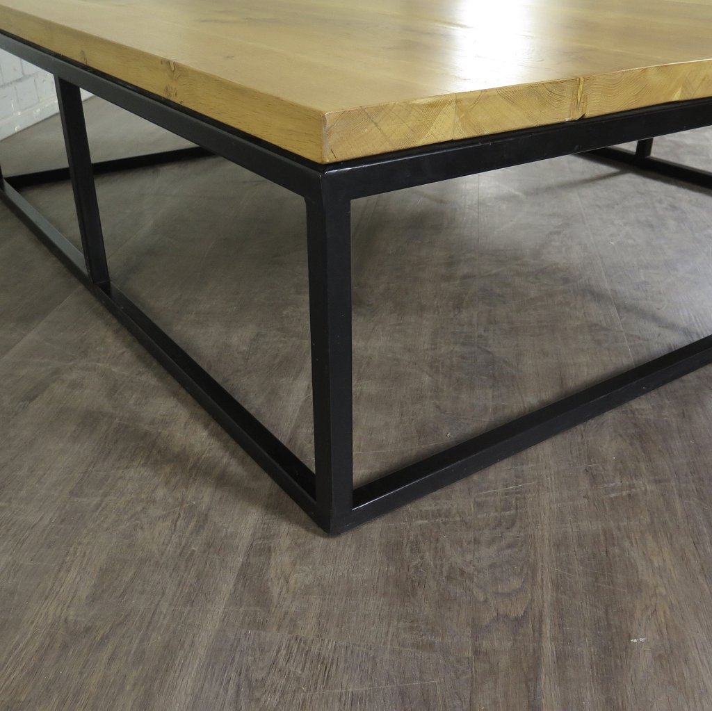 Couchtisch Wohnzimmertisch Eiche 1,50 m x 1,50 m