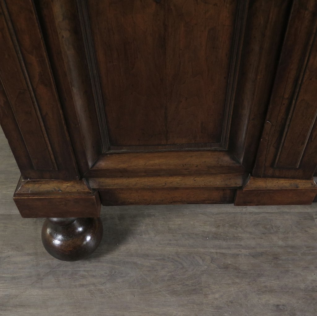 Kleiderschrank Schrank Barock 1780 Nussbaum
