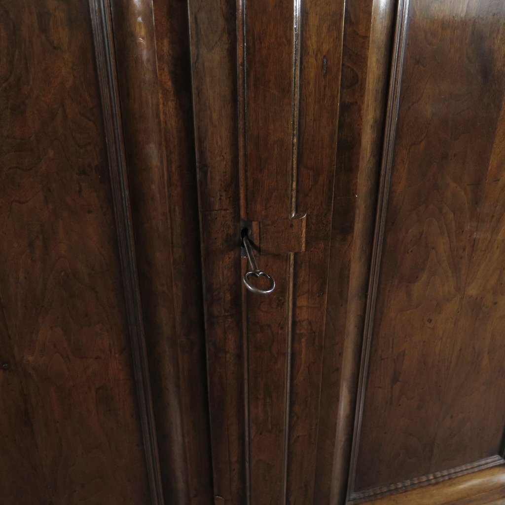 Kleiderschrank Schrank Barock 1780 Nussbaum