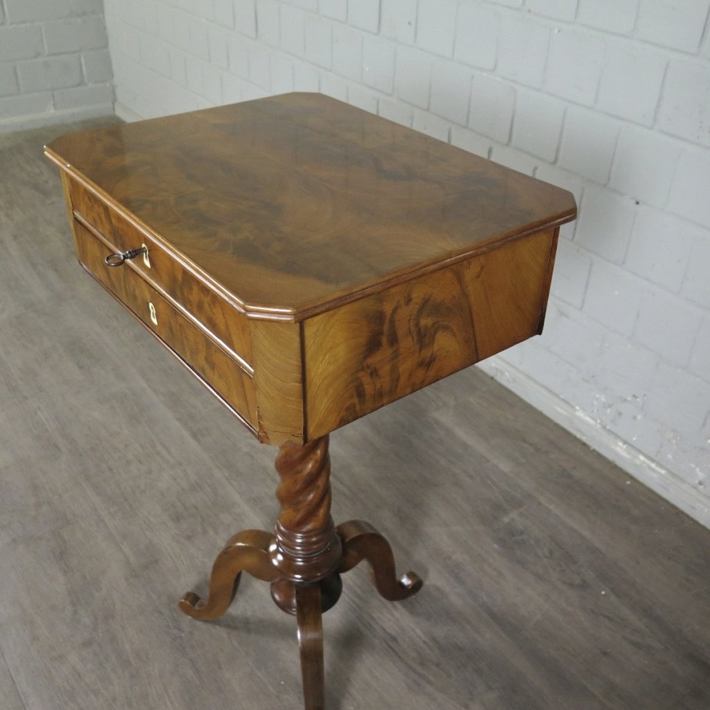 Nähtisch Biedermeier 1850 Mahagoni