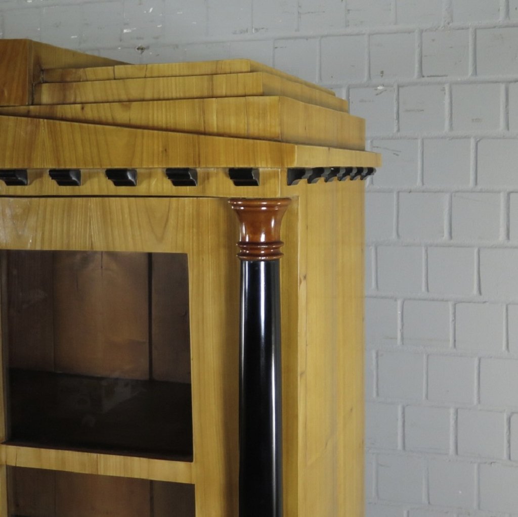 Vitrine Bücherschrank Biedermeier 1840 Kirschbaum