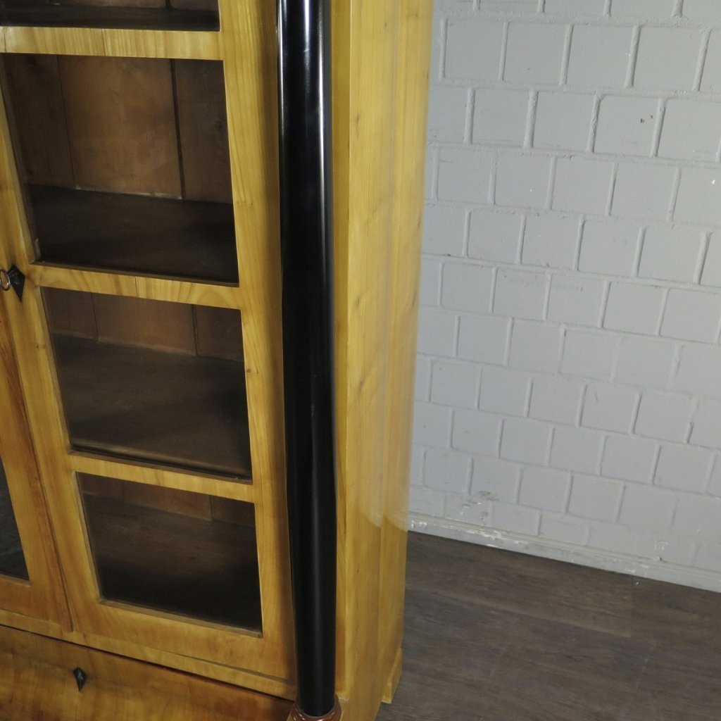 Vitrine Bücherschrank Biedermeier 1840 Kirschbaum
