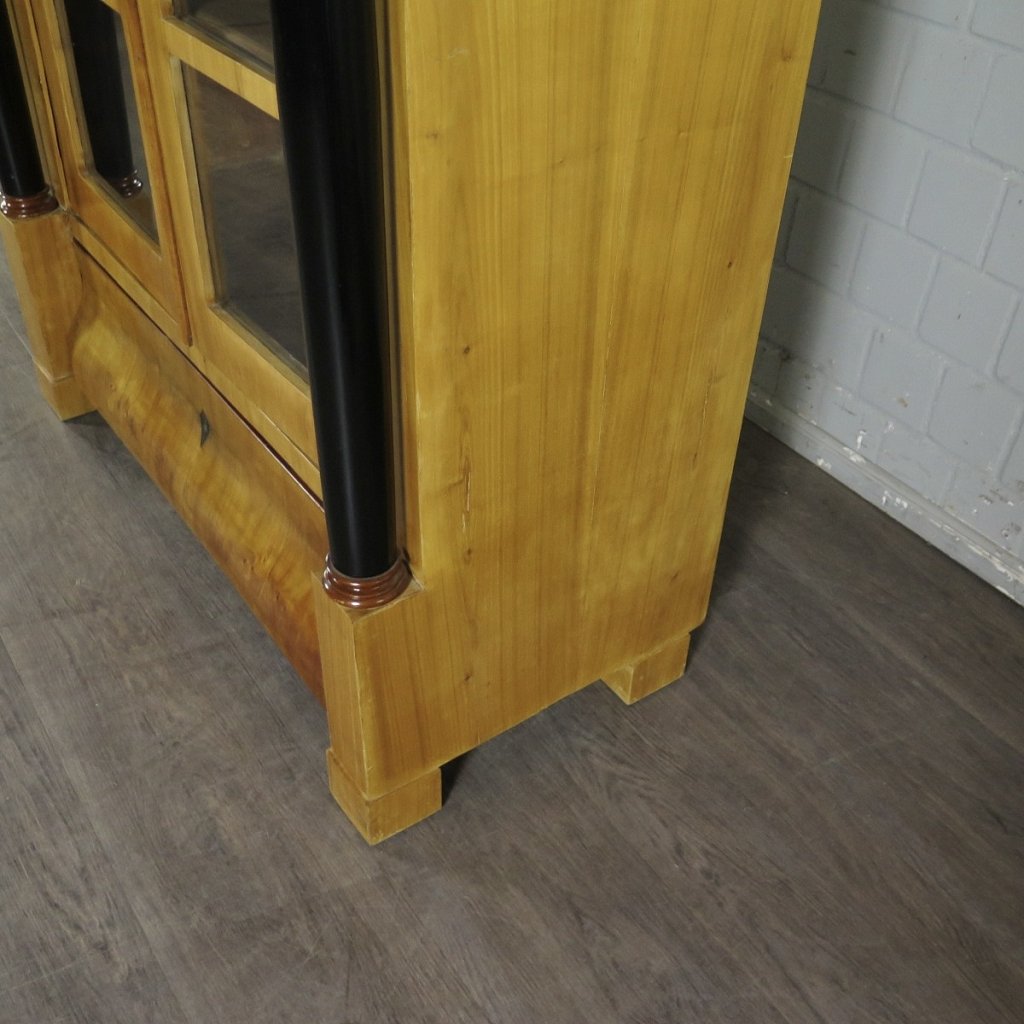Vitrine Bücherschrank Biedermeier 1840 Kirschbaum