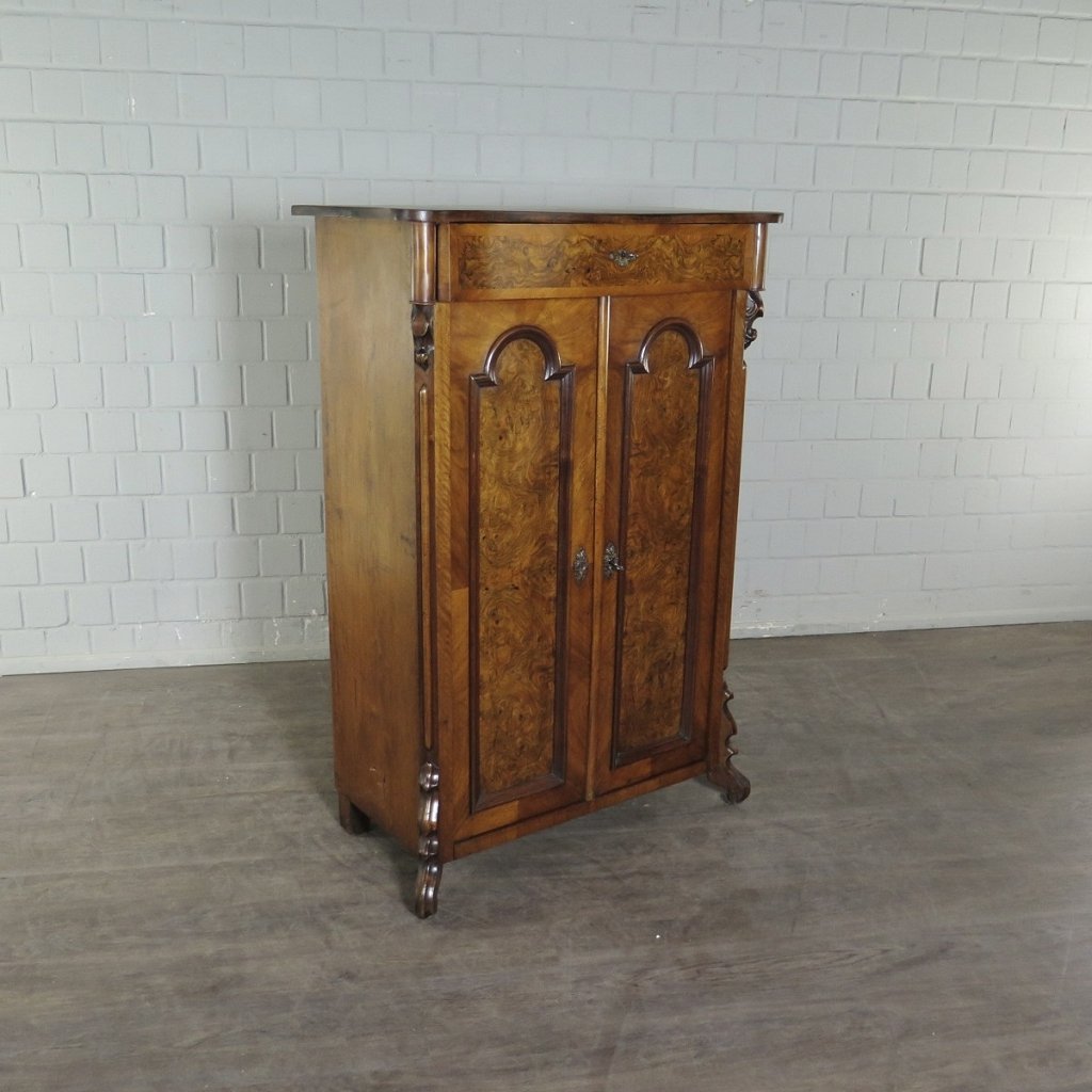 Vertiko Louis Philippe 1860 Nussbaum