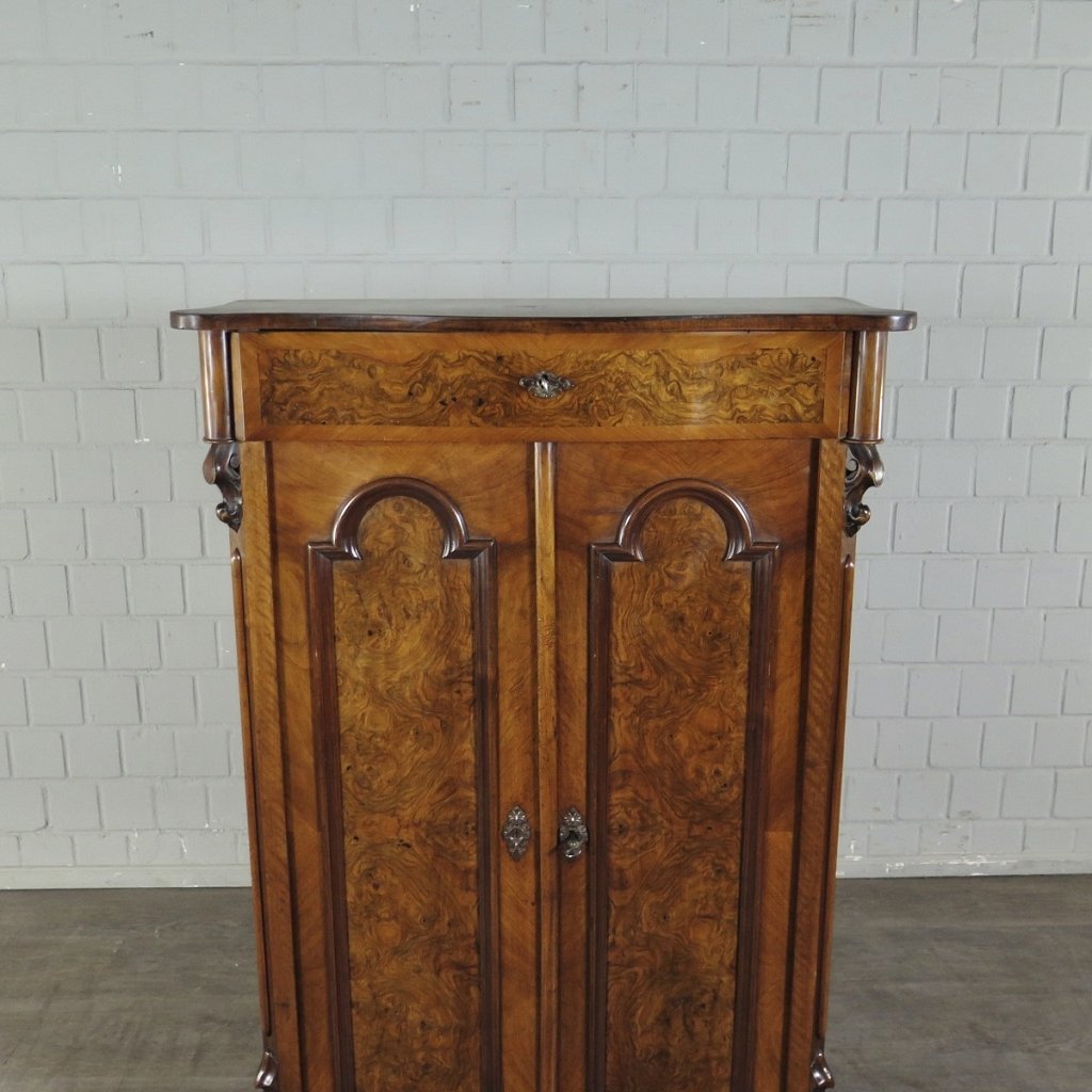 Vertiko Louis Philippe 1860 Nussbaum