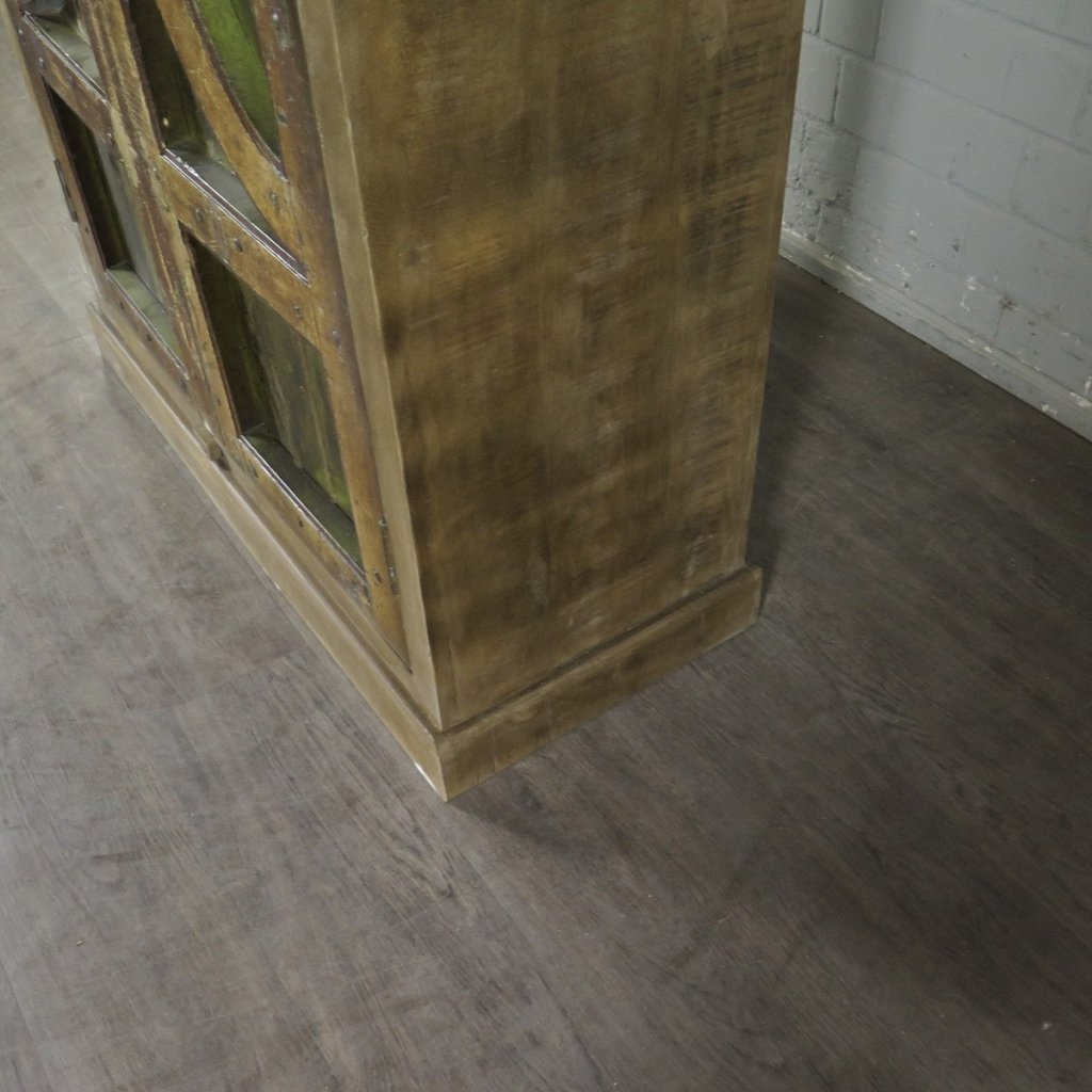 Schrank Mangoholz 1,19 m