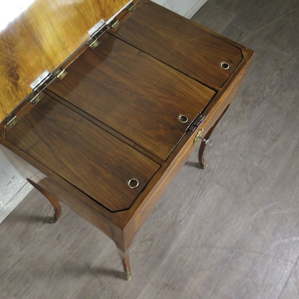 Schminktisch Biedermeier 1820 Nussbaum