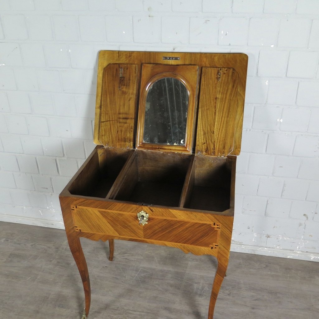 Schminktisch Biedermeier 1820 Nussbaum