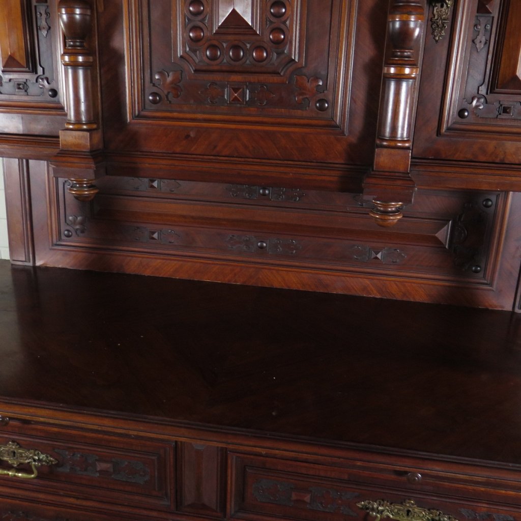Buffetschrank Schrank Gründerzeit 1880 Nussbaum