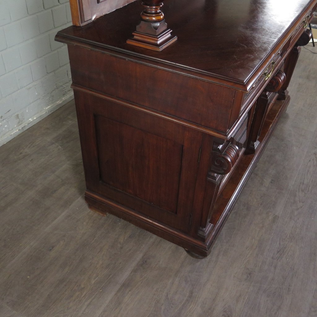 Buffetschrank Schrank Gründerzeit 1880 Nussbaum
