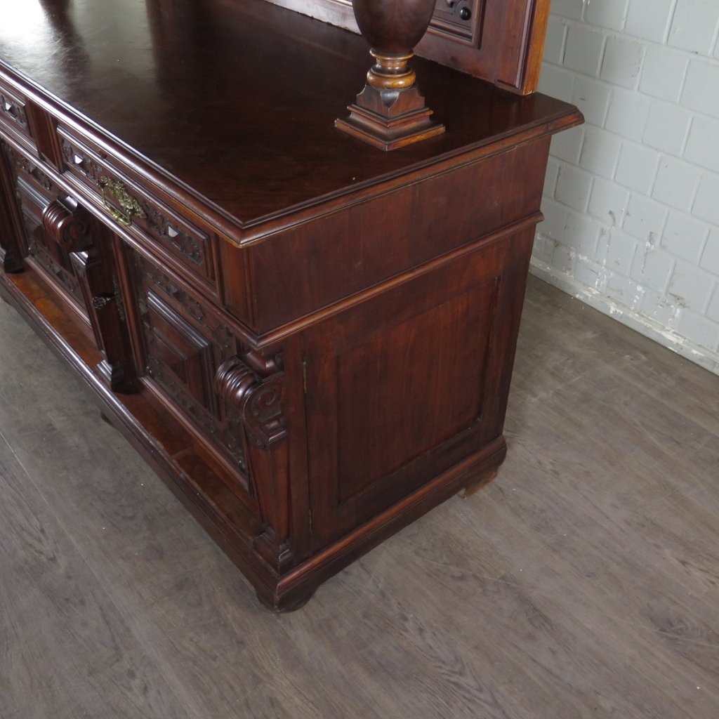 Buffetschrank Schrank Gründerzeit 1880 Nussbaum
