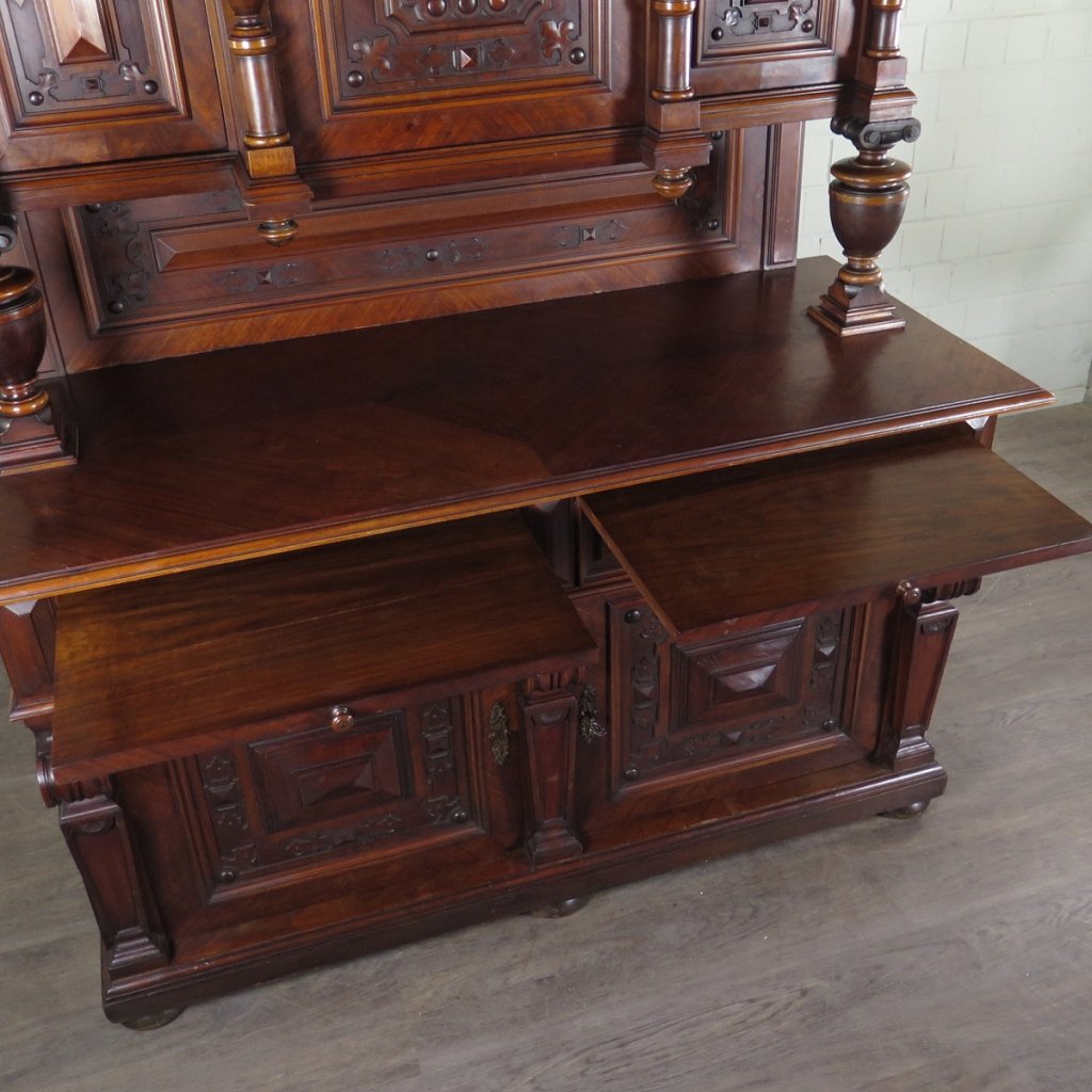 Buffetschrank Schrank Gründerzeit 1880 Nussbaum