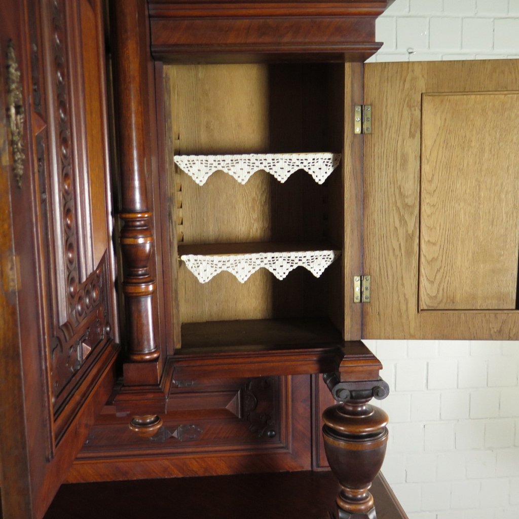 Buffetschrank Schrank Gründerzeit 1880 Nussbaum