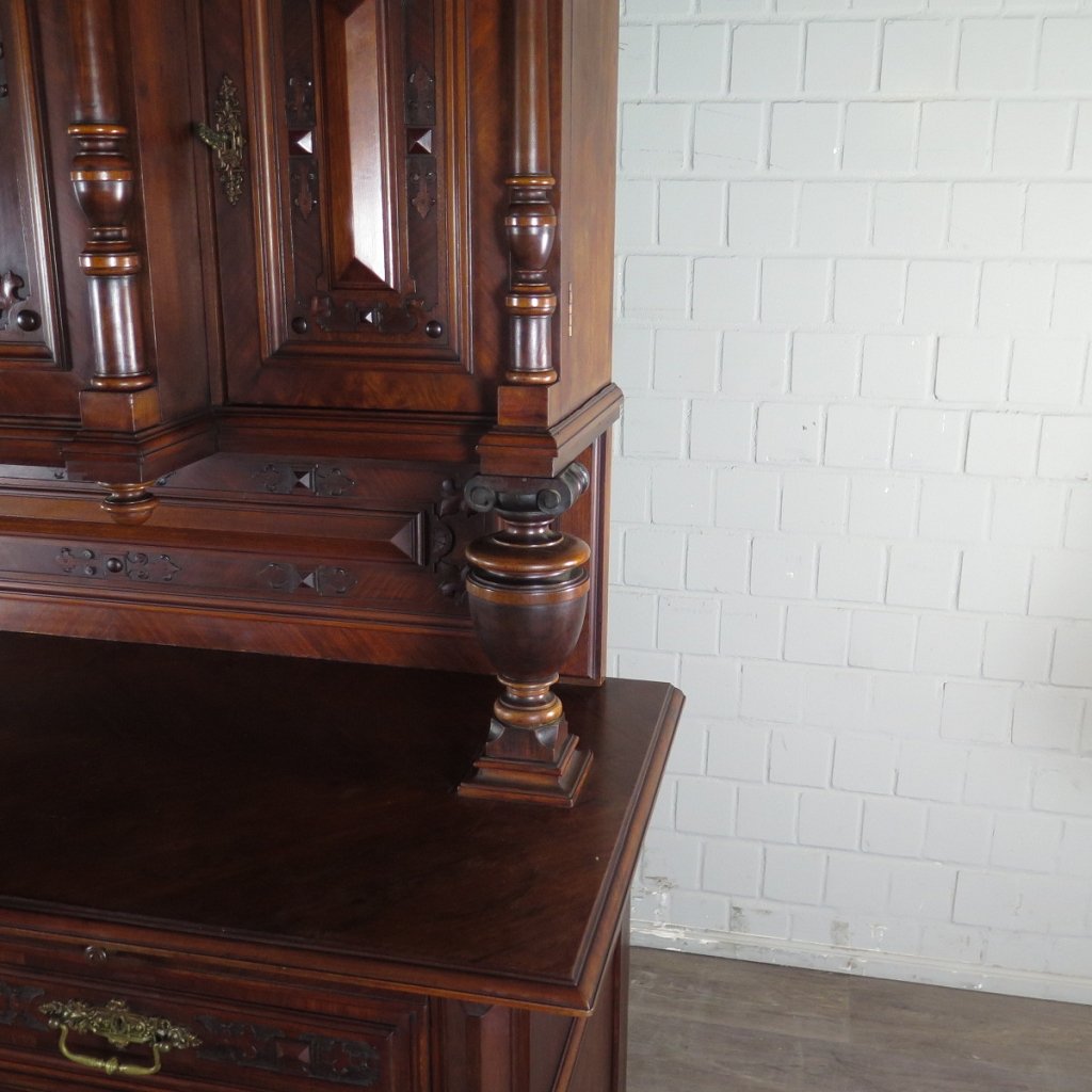 Buffetschrank Schrank Gründerzeit 1880 Nussbaum