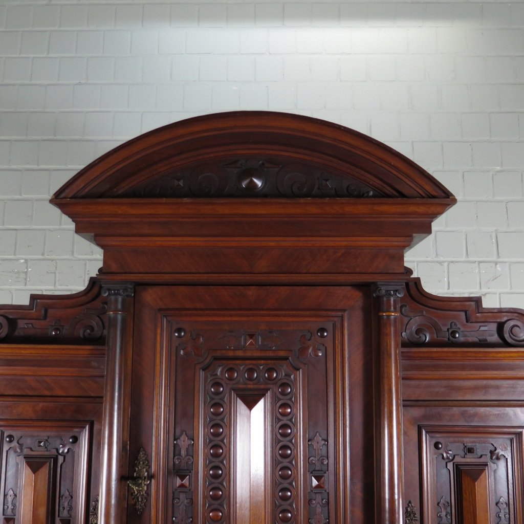 Buffetschrank Schrank Gründerzeit 1880 Nussbaum