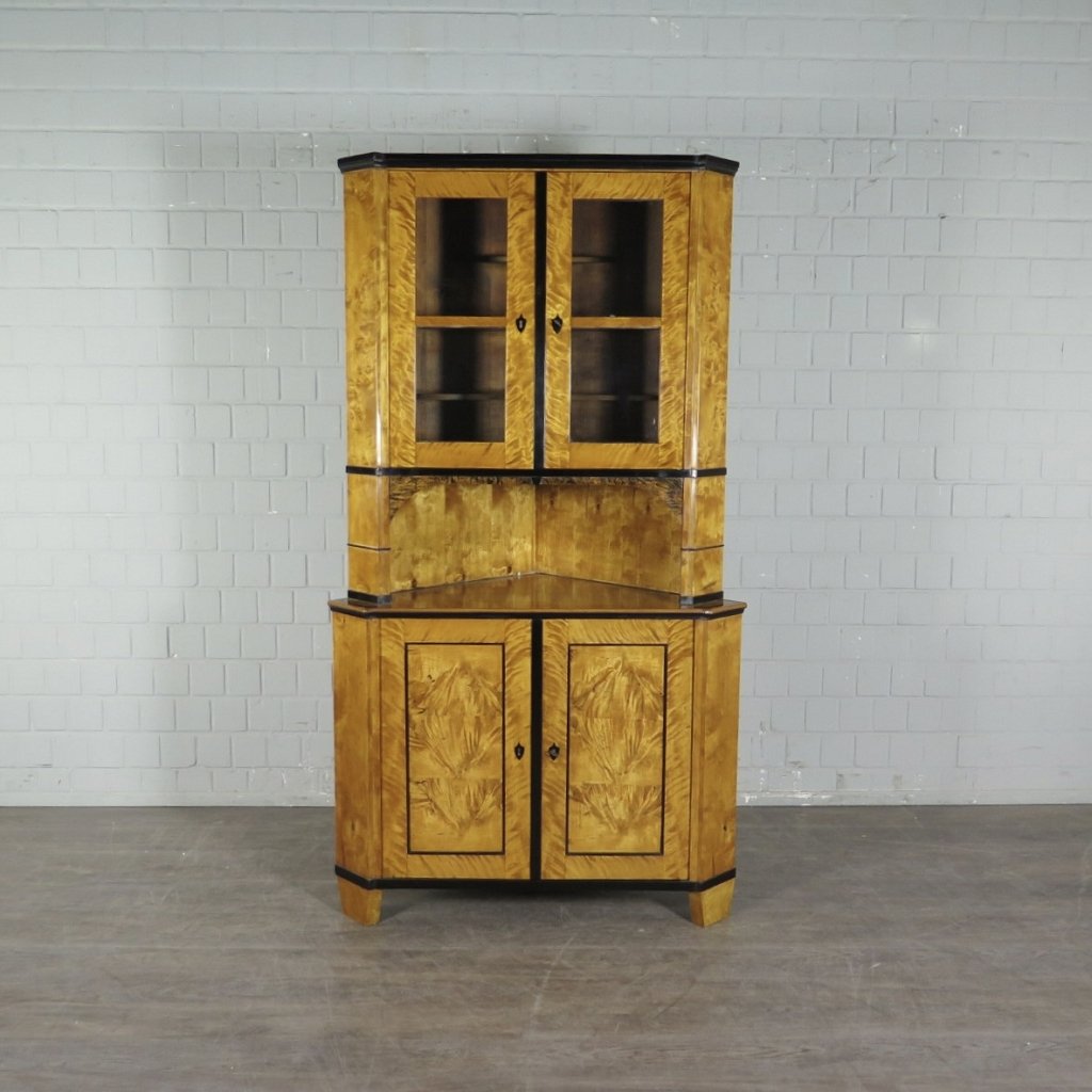 Eckschrank Eckvitrine Biedermeier 1830 Birke