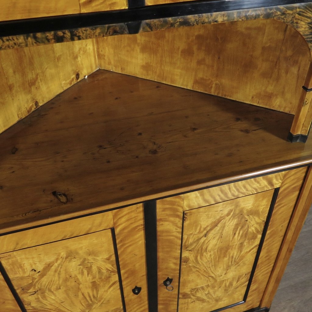 Eckschrank Eckvitrine Biedermeier 1830 Birke