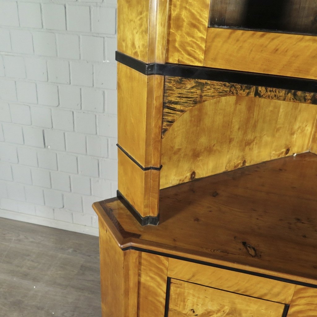 Eckschrank Eckvitrine Biedermeier 1830 Birke