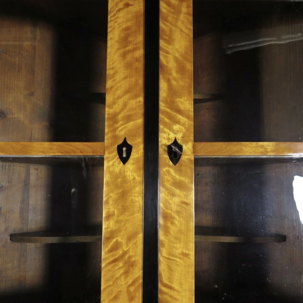 Eckschrank Eckvitrine Biedermeier 1830 Birke