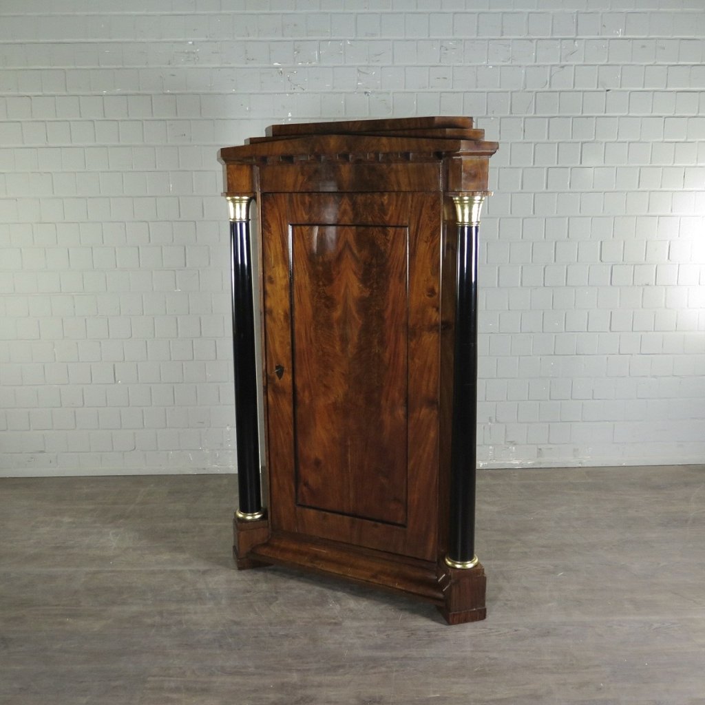 Eckschrank Eckvitrine Biedermeier 1815 Mahagoni
