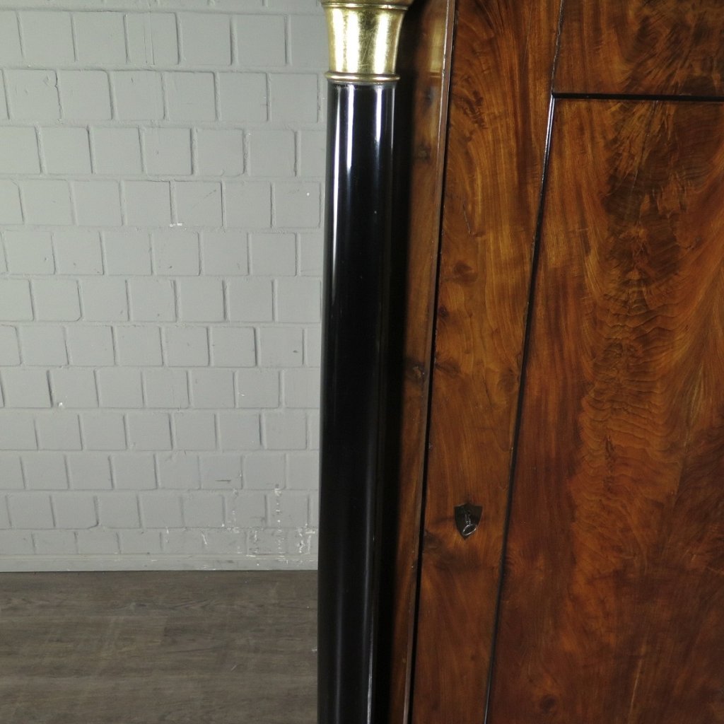 Eckschrank Eckvitrine Biedermeier 1815 Mahagoni