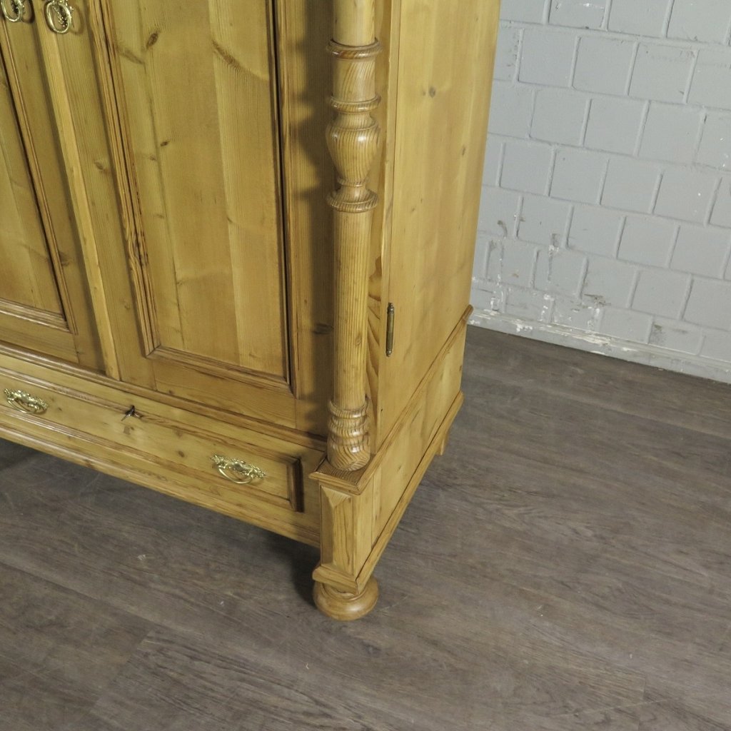 Schrank Kleiderschrank Gründerzeit 1880 Kiefer