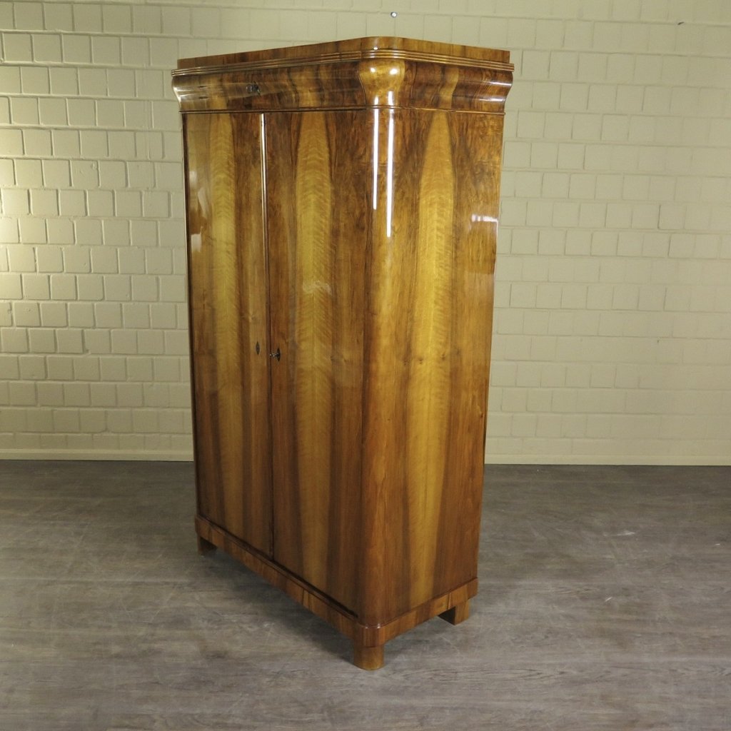 Kleiderschrank Schrank Biedermeier 1840 Nussbaum