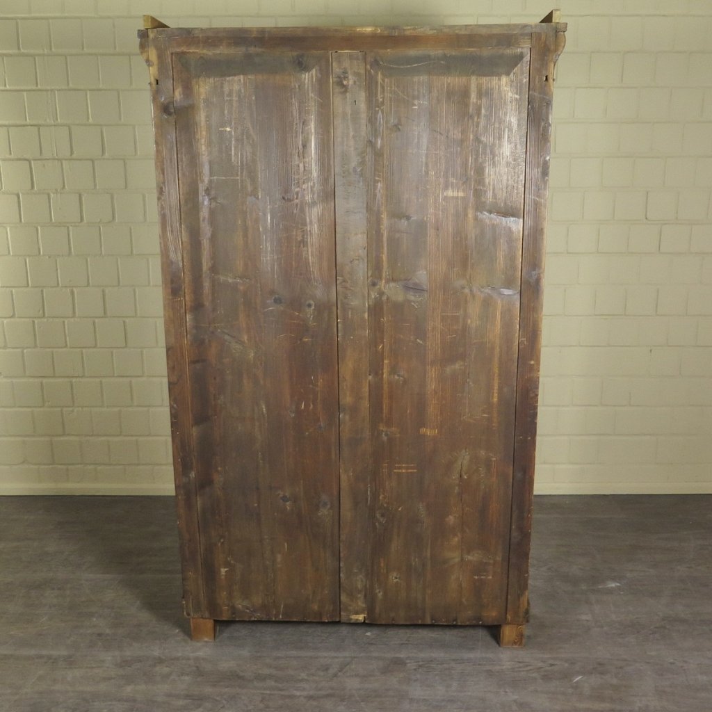 Kleiderschrank Schrank Biedermeier 1840 Nussbaum