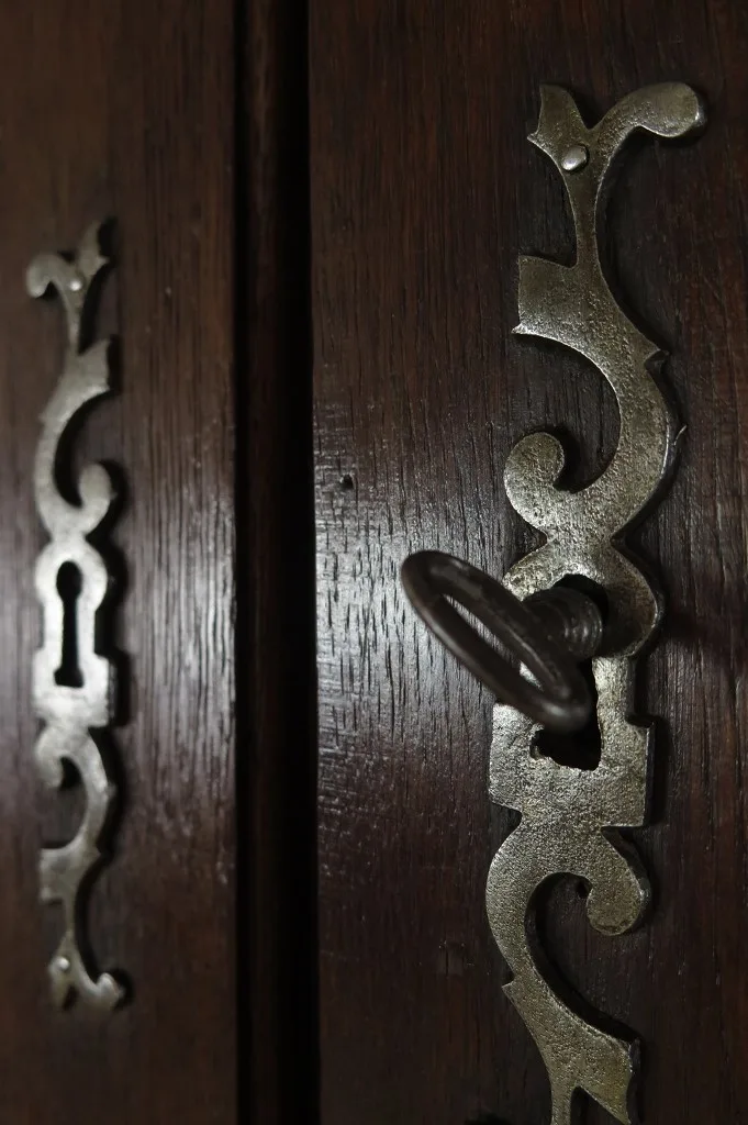 Vitrine Schrank Barock 1750